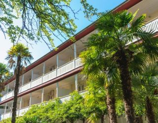 *Санаторий "Понизовка" г. Ялта