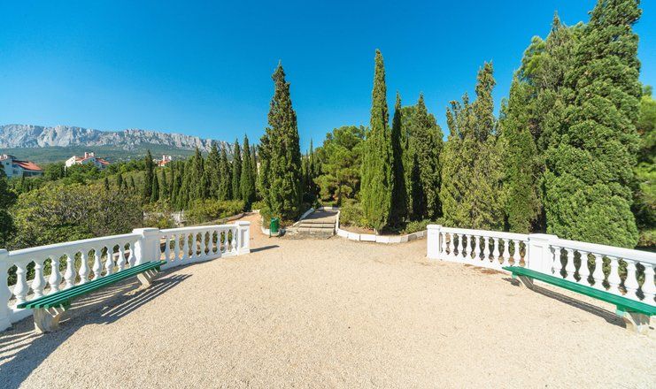 *Санаторий "Понизовка" г. Ялта