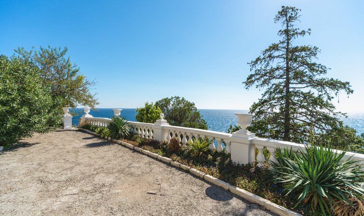 *Санаторий "Понизовка" г. Ялта