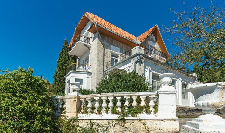 *Санаторий "Понизовка" г. Ялта