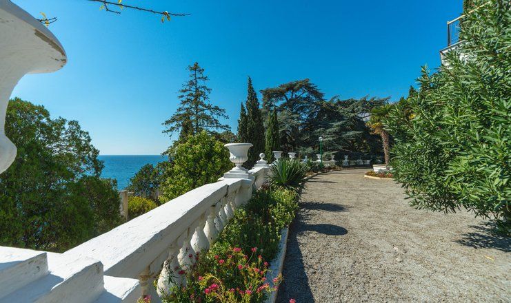 *Санаторий "Понизовка" г. Ялта